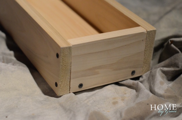 wood box, screws
